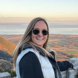 Meet your Posher, Myriam